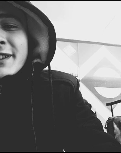 ,   Artur, 23 ,   ,   