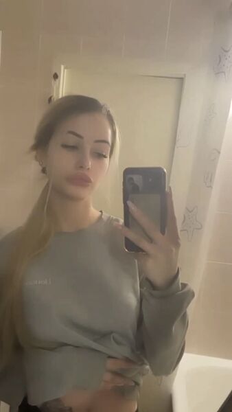  ,   IVANOVNA, 24 ,  