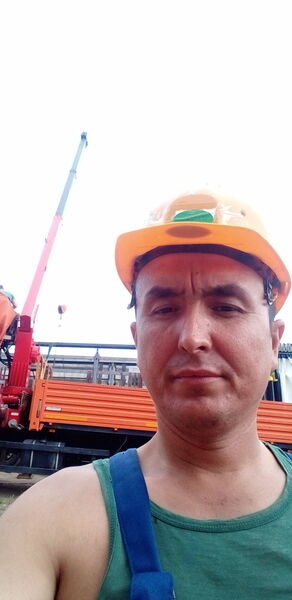  ,   Doniyor, 42 ,   ,   , c 