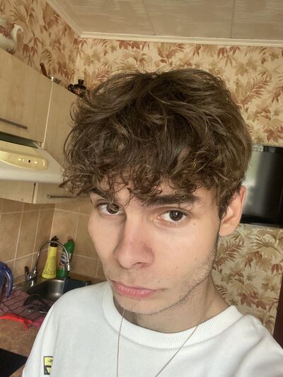  ,   Artyom, 20 ,   