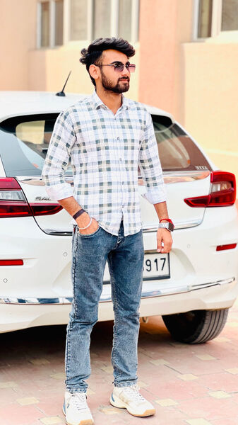  ,   Ayush, 22 ,   ,   