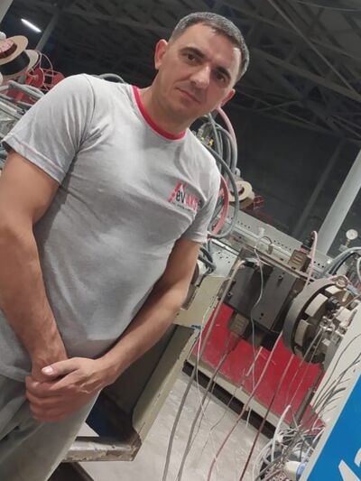  ,   Seymur, 45 ,   ,   