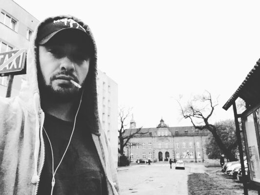  ,   Aleksandr, 40 ,   ,   , c , 