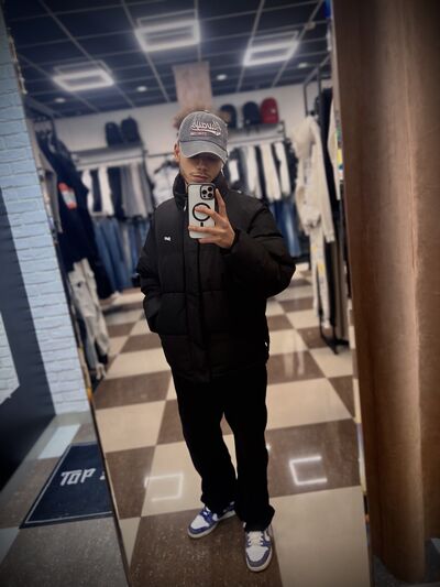  ,   Mahjoub, 24 ,   , c 