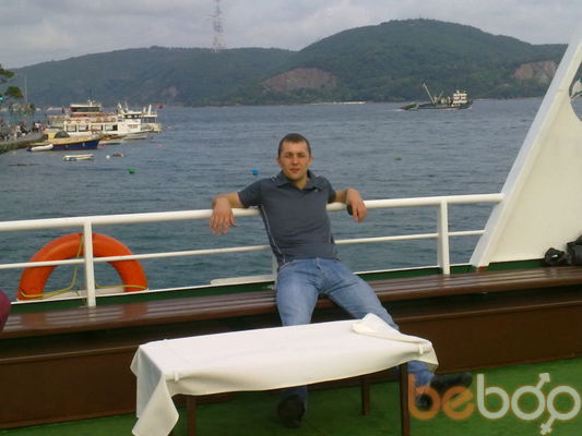  ,   Vitali, 37 ,   