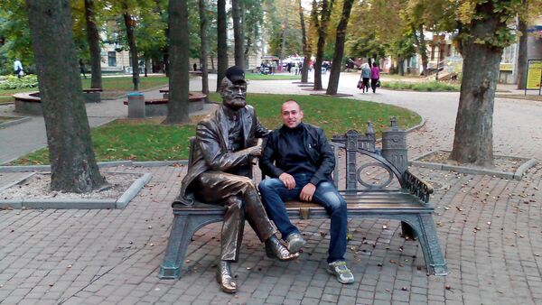  ,   Ivan, 34 ,  