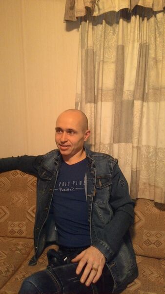  ,   Den, 39 ,  