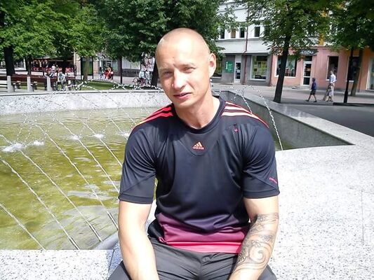  London Colney,   Evaldas, 44 ,   