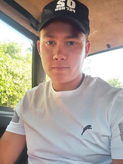  ,   Andrey, 25 ,   ,   