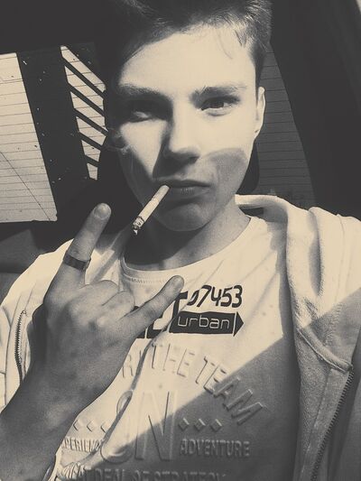  ,   Gera, 27 ,   