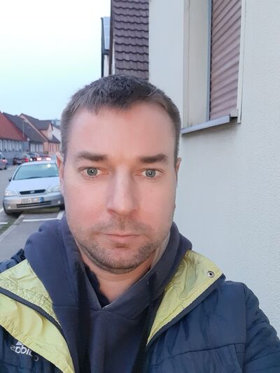  Frankfurt am Main,   , 43 ,   ,   