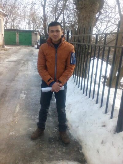  ,   Fayzullox, 30 ,  