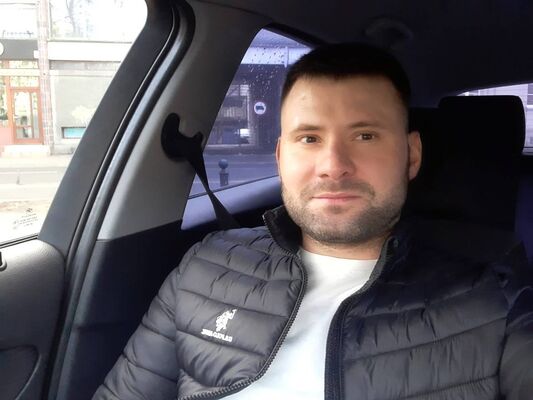  ,   Viktor, 30 ,   ,   