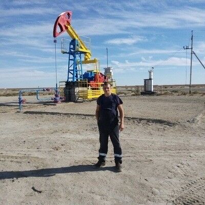  18361007  Yurii, 35 ,    