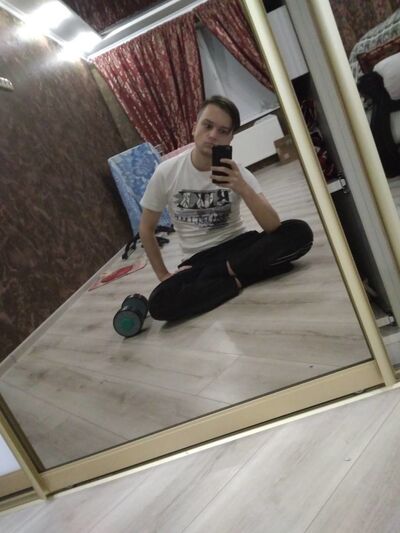  ,   Alexander, 32 ,   ,   , c 