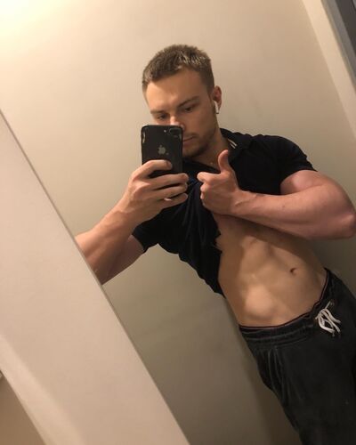  ,   Arthur, 28 ,   ,   