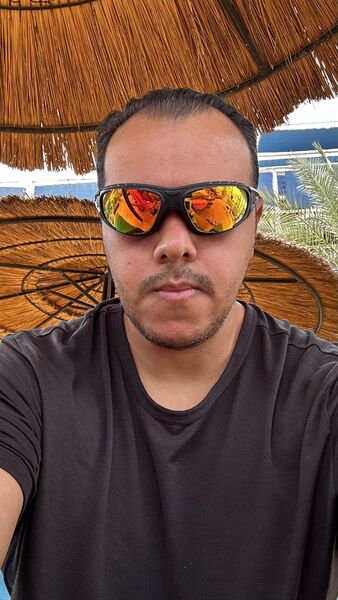  ,   Eslam, 40 ,     , c 