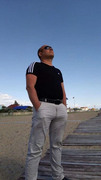  ,   Gulamjon, 42 ,   ,   