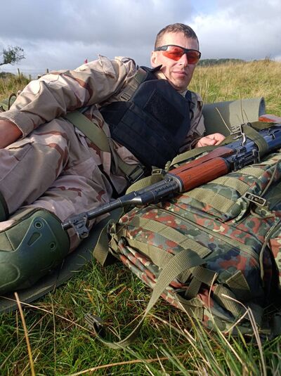  ,   OleksiY, 35 ,   ,   , c 