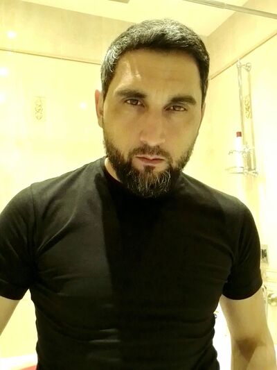  ,   Ali, 41 ,   ,   