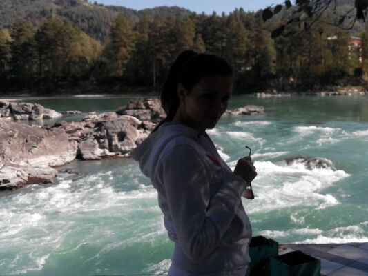  ,   MilLa, 44 ,   ,   , c 