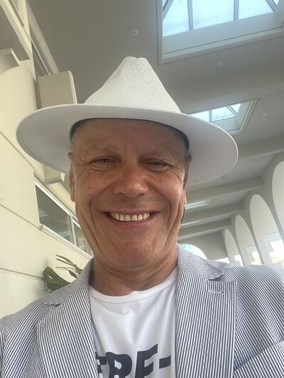  Kral'ova,   , 57 ,   c 