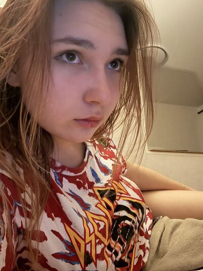  ,   Alina, 21 ,   ,   
