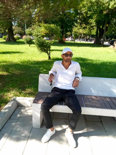  ,   Aleksandre, 40 ,   ,   