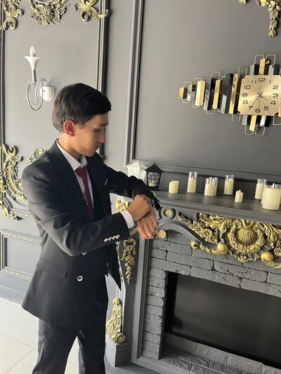 ,   Qallibek, 21 ,   ,   , c , 