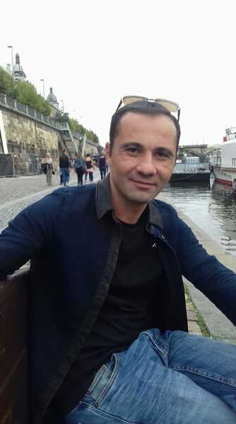  Praha,   Davide, 44 ,   ,   , c 