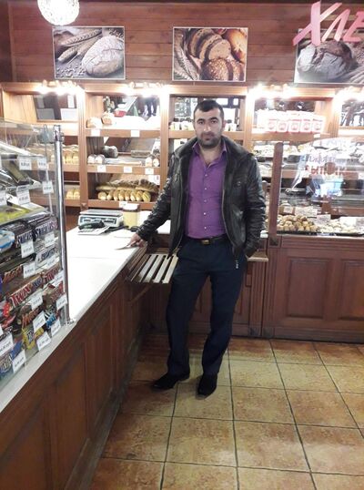  ,   Yasin, 39 ,   ,   
