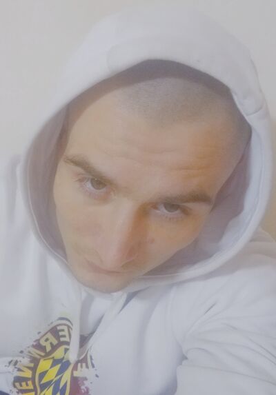  ,   Kurt, 32 ,   ,   , c , 