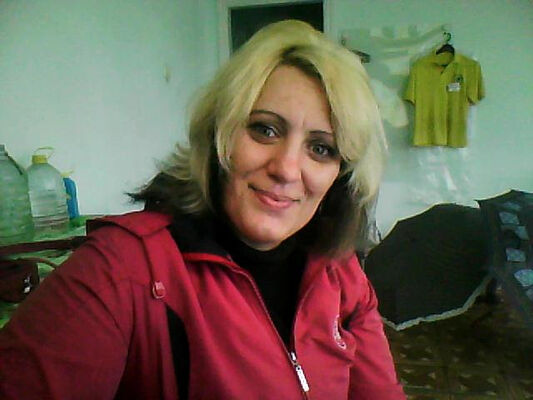  ,   Lina, 42 ,  