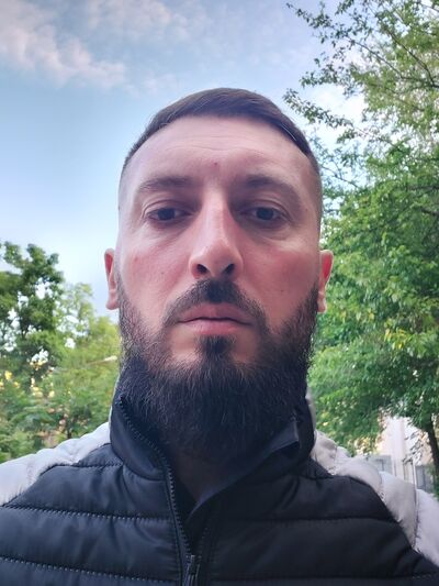  ,   Erik, 38 ,   ,   