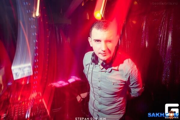  ,   Dima, 45 ,  