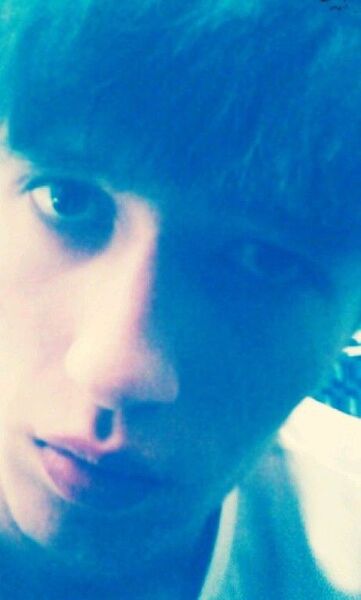  ,   Neo, 32 ,   