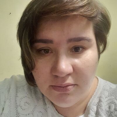  ,   Elena, 38 ,   c 