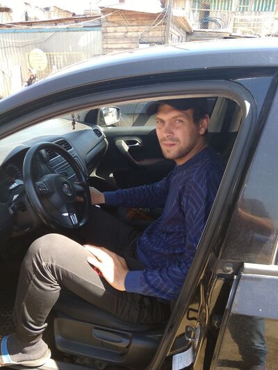  ,   Artur, 33 ,   ,   , c 