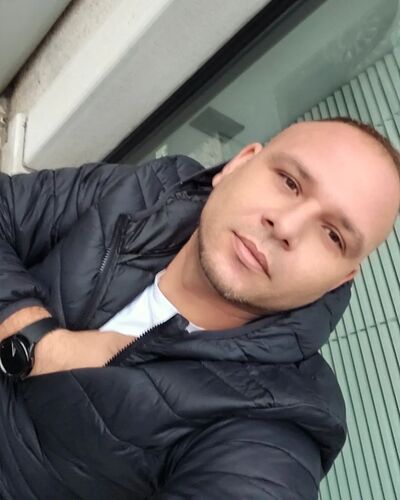  Castiglione del Lago,   Igor, 38 ,   ,   