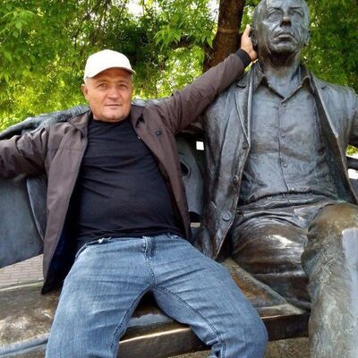  ,   Kolya, 44 ,   ,   