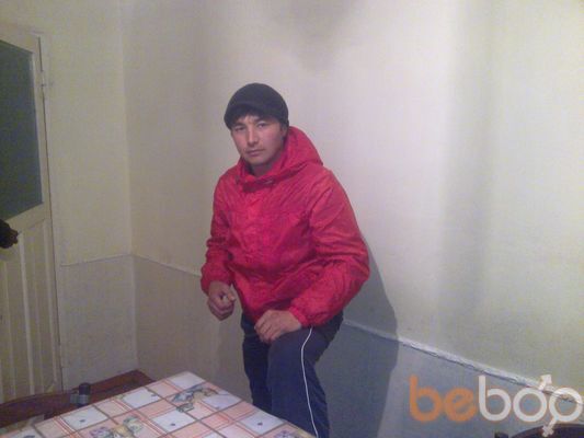  ,   Artur, 37 ,   