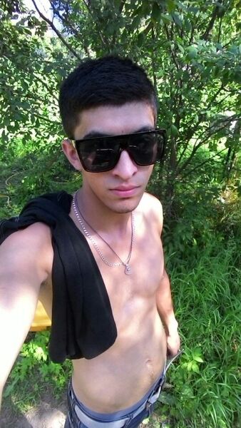  ,   Farrux, 30 ,   