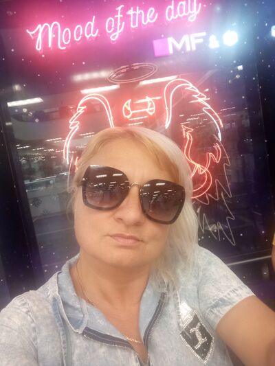  ,   Lana, 42 ,   , c 