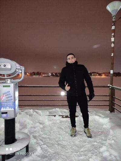  ,   Yassine, 29 ,   ,   , c , 