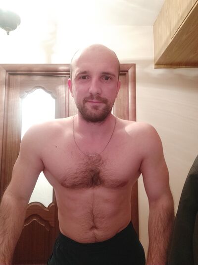  ,   Georgy, 32 ,   c 