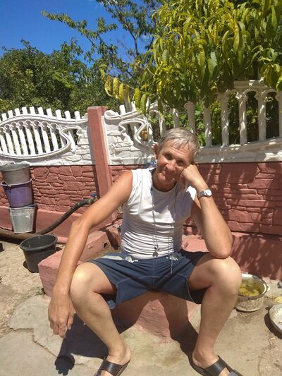  ,   Alex, 56 ,   