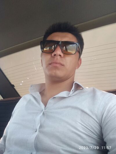 ,   AlikhaN, 32 ,   ,   , c 