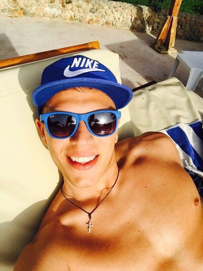  ,   Denis, 29 ,   ,   