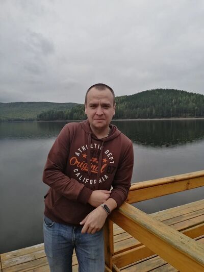  ,   Maxim, 32 ,   ,   
