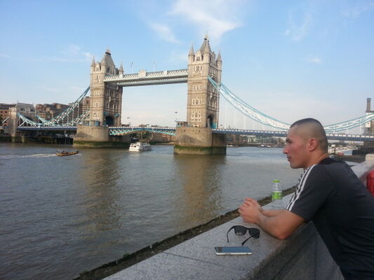  ,   Elton, 37 ,   ,   , c 